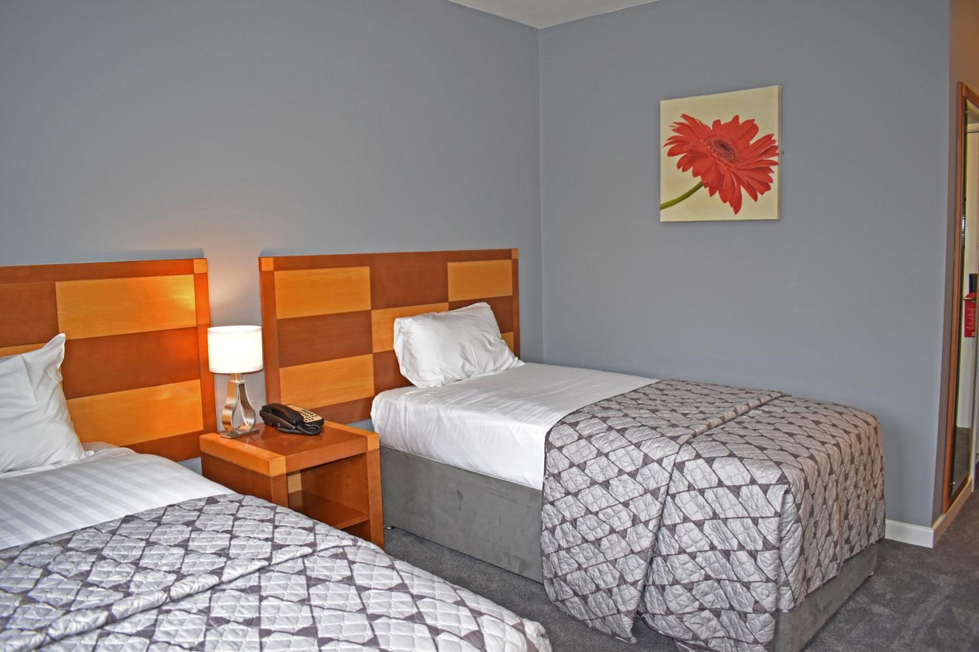 Quality Hotel Coventry Exterior photo